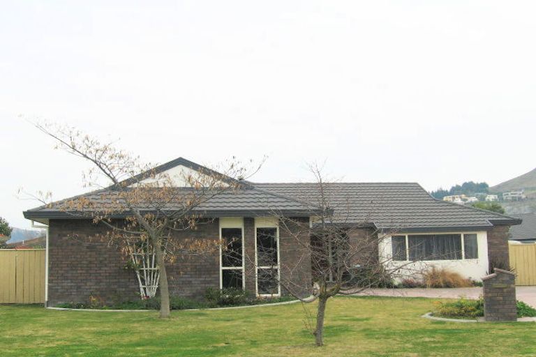 Photo of property in 5 Gresham Place, Taradale, Napier, 4112