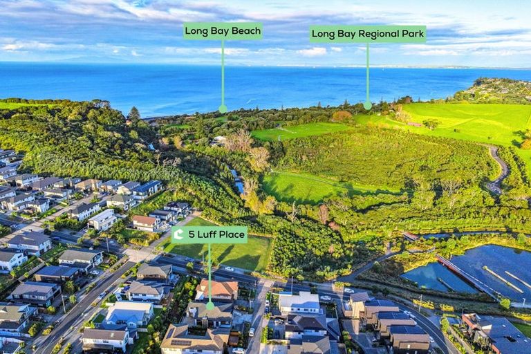 Photo of property in 5 Luff Place, Long Bay, Auckland, 0630