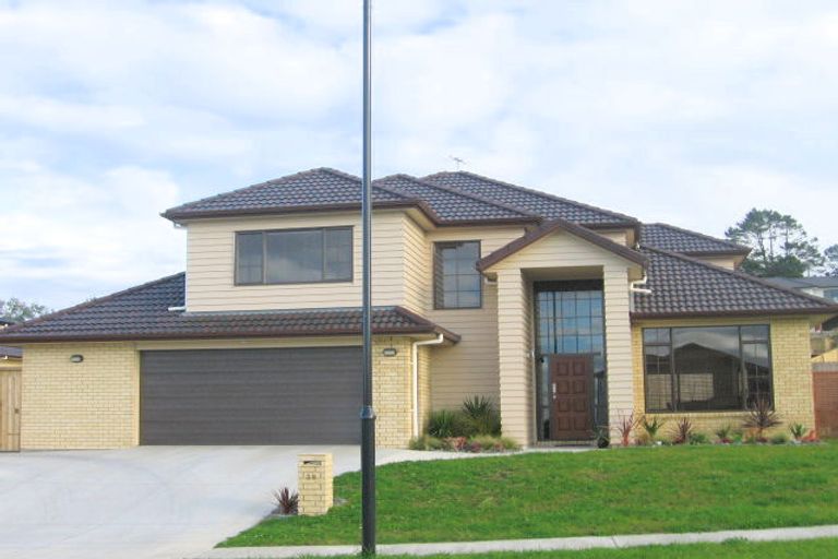 Photo of property in 28 Sapperton Drive, Henderson, Auckland, 0612