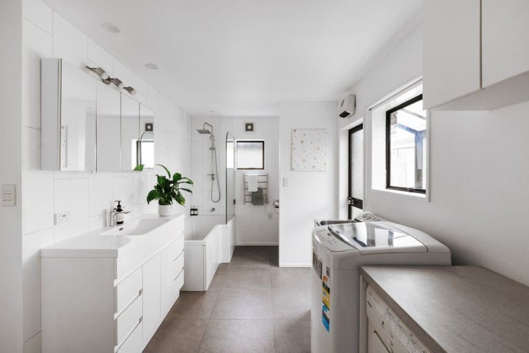 Photo of property in 230 Oceanbeach Road, Mount Maunganui, 3116