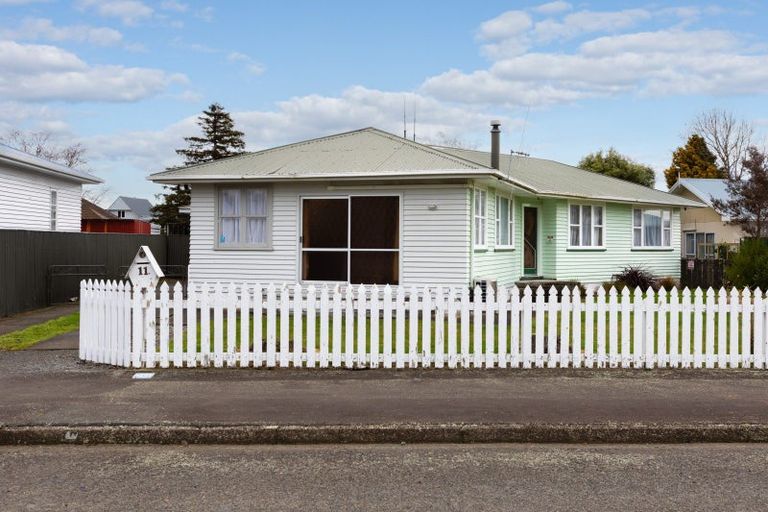 Photo of property in 11 Claudius Street, Dannevirke, 4930