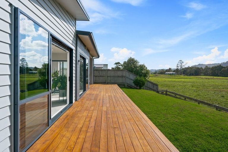 Photo of property in 23 Josh Road, Huapai, Kumeu, 0810