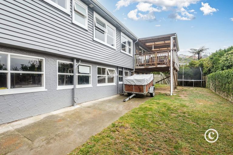 Photo of property in 28 Allen Terrace, Tawa, Wellington, 5028