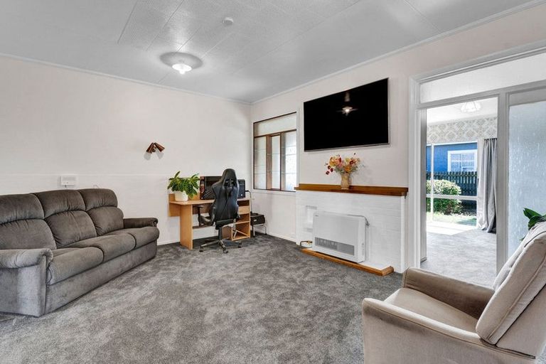 Photo of property in 41 Grey Street, Normanby, Hawera, 4614