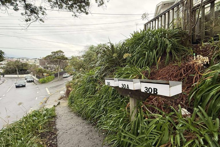 Photo of property in 30 Childers Terrace, Kilbirnie, Wellington, 6022