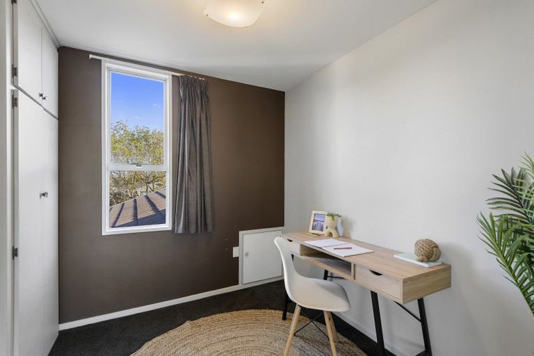 Photo of property in 16 Daytona Place, Parklands, Christchurch, 8083