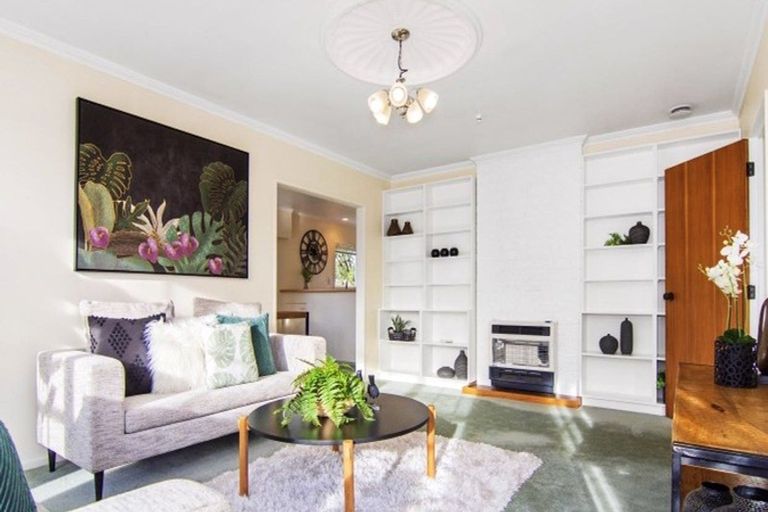 Photo of property in 16 Bernard Street, Chedworth, Hamilton, 3210