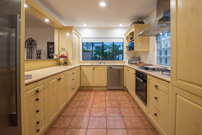 Photo of property in 80 Karewa Parade, Papamoa Beach, Papamoa, 3118