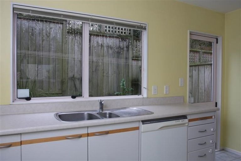 Photo of property in 11/20 Thompson Street, Mount Cook, Wellington, 6011