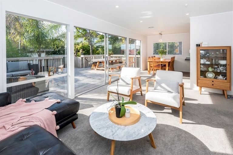 Photo of property in 1/31a Tyrian Close, Half Moon Bay, Auckland, 2012