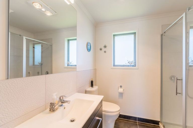 Photo of property in 79 Kotuku Drive, Paraparaumu Beach, Paraparaumu, 5032