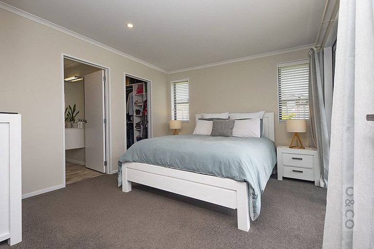 Photo of property in 12 Turpin Road, Riverhead, 0820