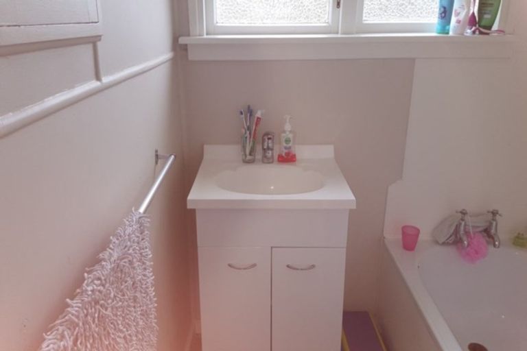 Photo of property in 9 Devon Street, Tapanui, 9522