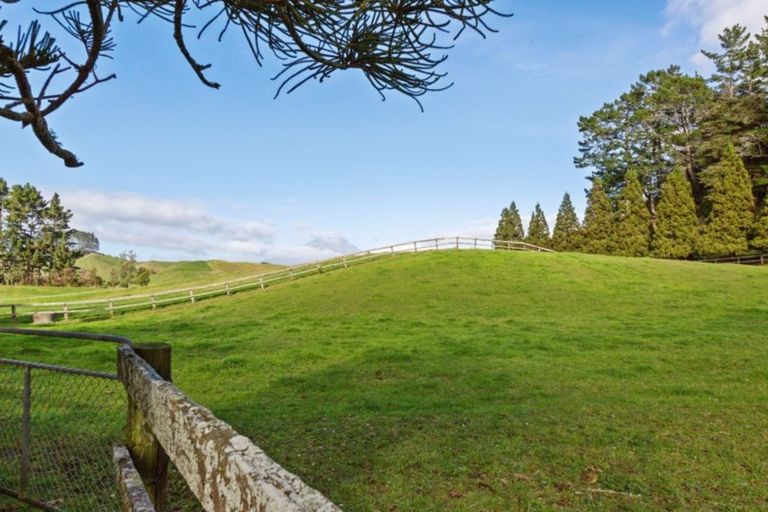 Photo of property in 630 Junction Road, Burgess Park, New Plymouth, 4371