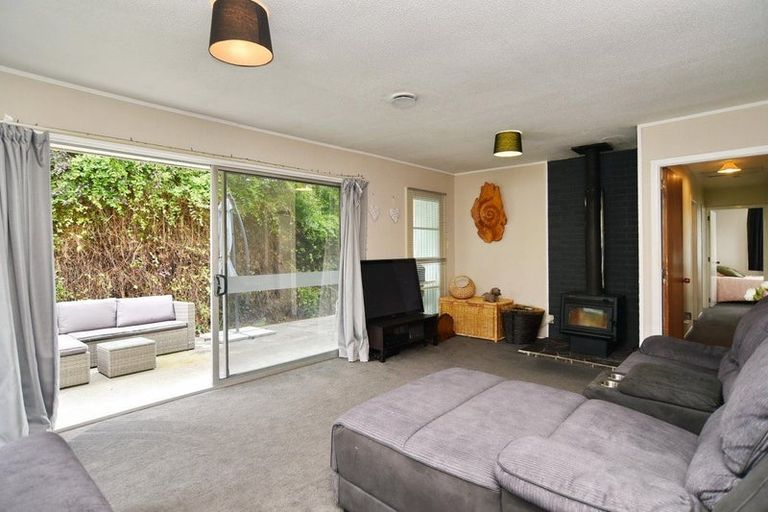 Photo of property in 77 Charles Street, Rangiora, 7400