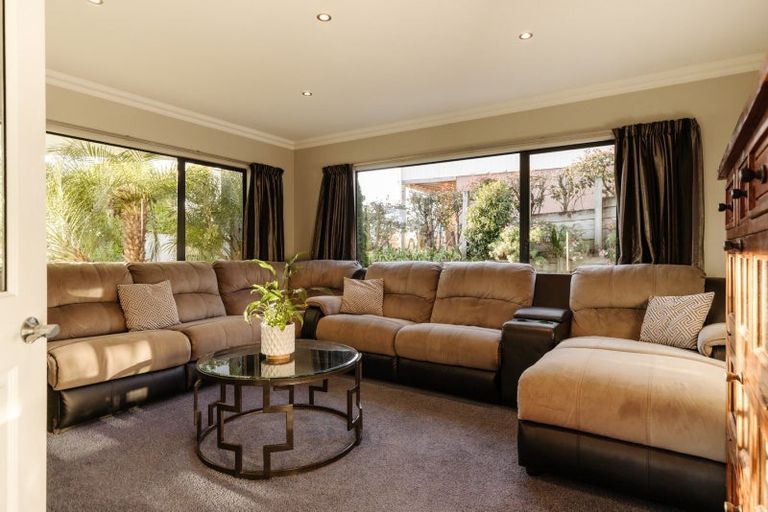 Photo of property in 22 Talbot Place, Welcome Bay, Tauranga, 3112