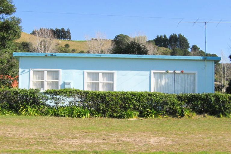 Photo of property in 62 Riverview Road, Cooks Beach, Whitianga, 3591