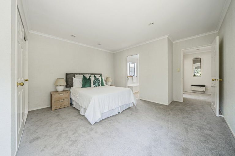 Photo of property in 55 Victoria Road, New Plymouth, 4310