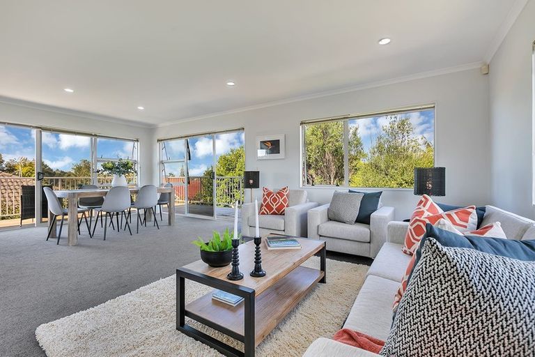 Photo of property in 11 Hassan Drive, Massey, Auckland, 0614