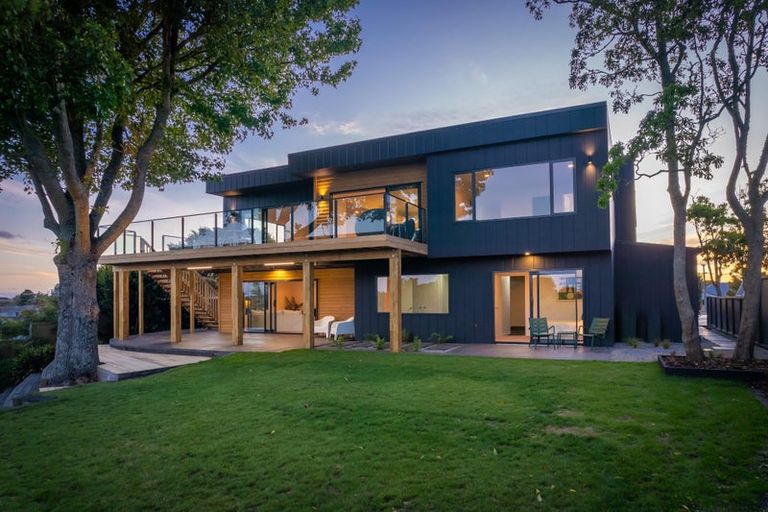 Photo of property in 94 Beerescourt Road, Beerescourt, Hamilton, 3200