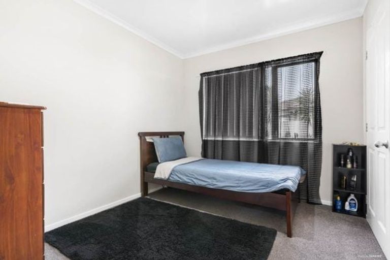 Photo of property in 6 Glenveagh Park Drive, Manurewa, Auckland, 2102