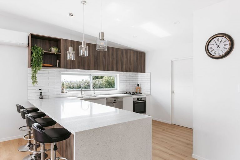 Photo of property in 60c Margaret Drive, Omokoroa, 3114