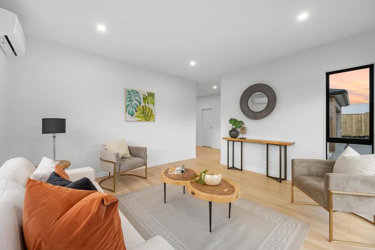 Photo of property in 7 Awa Avenue, Helensville, 0800