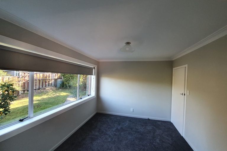 Photo of property in 2/15 Kayeleen Place, Cockle Bay, Auckland, 2014