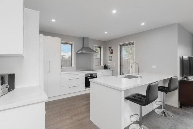 Photo of property in 5 Koreke Lane, Halswell, Christchurch, 8025