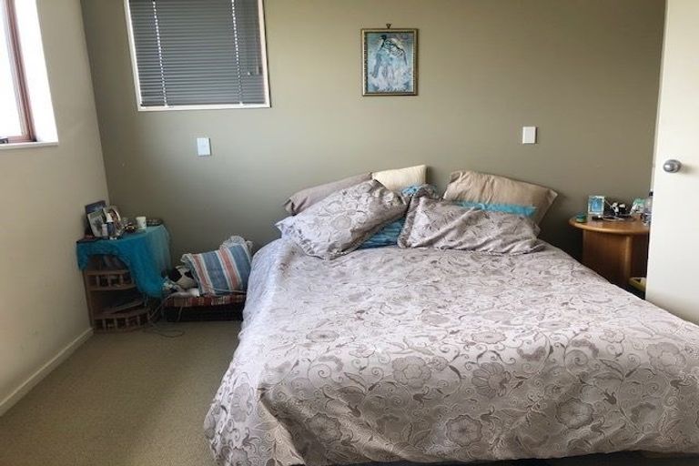 Photo of property in 13 Birkhall Grove, Strathmore Park, Wellington, 6022