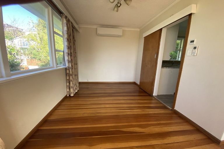 Photo of property in 29 Hollies Crescent, Johnsonville, Wellington, 6037