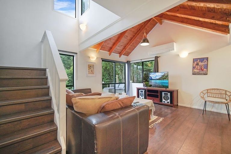 Photo of property in 74 Rhinevale Close, Henderson, Auckland, 0612