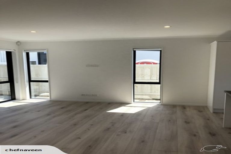 Photo of property in 33 Pepene Avenue, Takanini, 2112