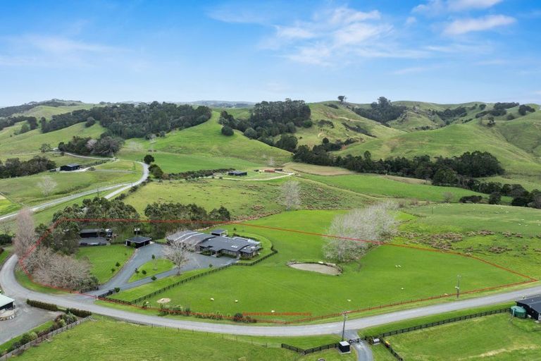 Photo of property in 331 Pukapuka Road, Pohuehue, Warkworth, 0983