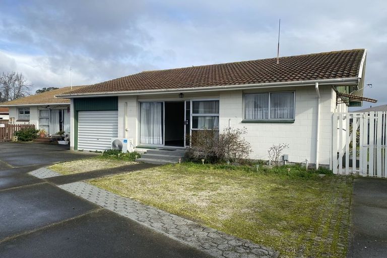 Photo of property in 8 Takapu Place, Bromley, Christchurch, 8062