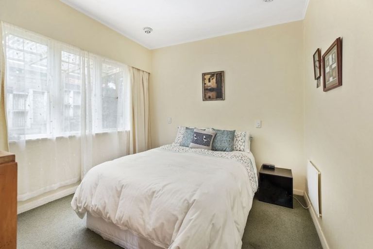 Photo of property in 65 Tannadyce Street, Strathmore Park, Wellington, 6022