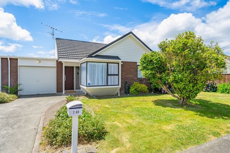 Photo of property in 2/60 Garden Road, Avalon, Lower Hutt, 5011