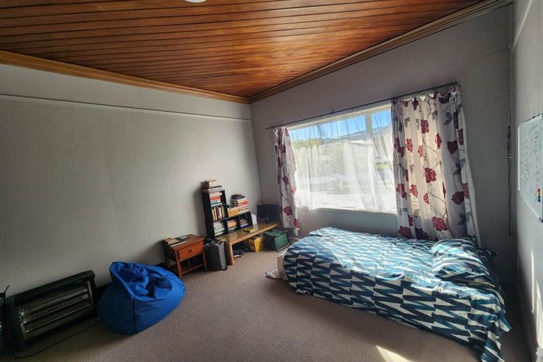 Photo of property in 201 Gladstone Road, Dalmore, Dunedin, 9010