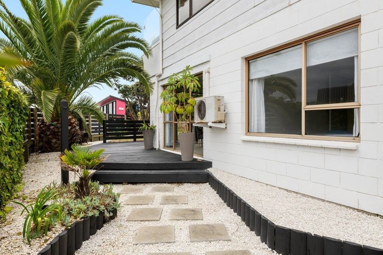 Photo of property in 4 Oceanview Road, Mount Maunganui, 3116