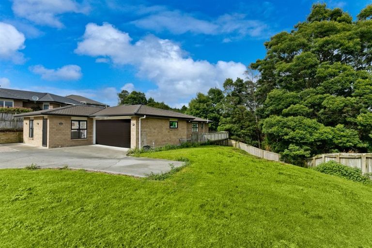 Photo of property in 84 Tiriwa Drive, Massey, Auckland, 0614