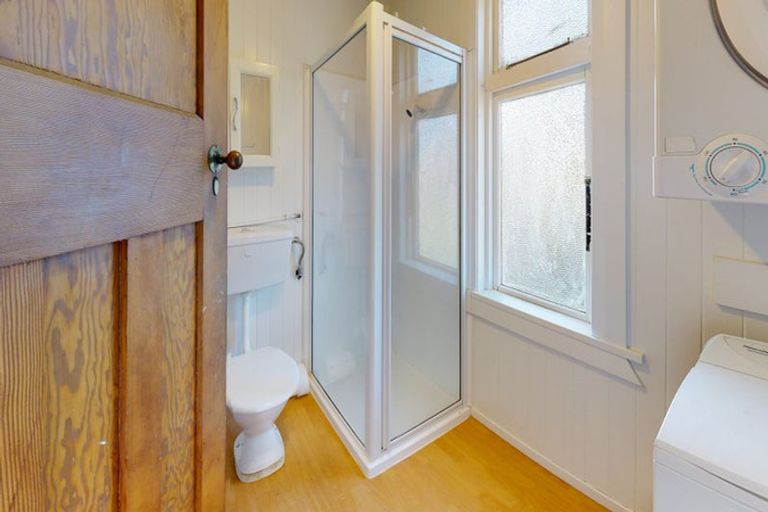 Photo of property in 132-136 Washington Avenue, Brooklyn, Wellington, 6021