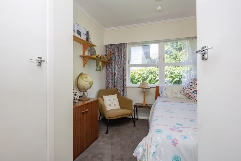 Photo of property in 27 Mason Street, New Lynn, Auckland, 0600