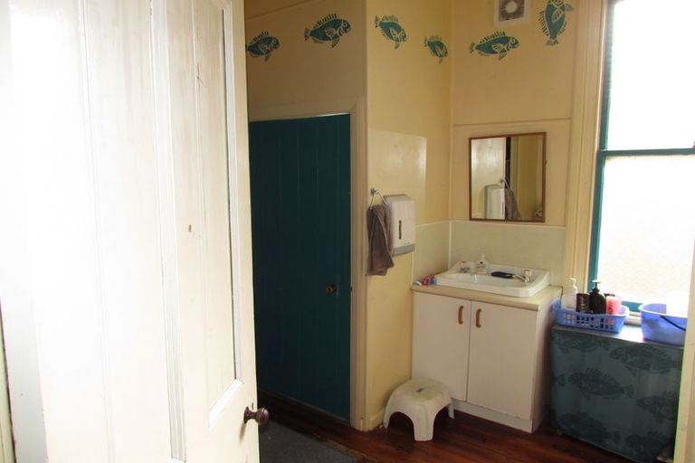 Photo of property in 77 Lincoln Road, Masterton, 5810