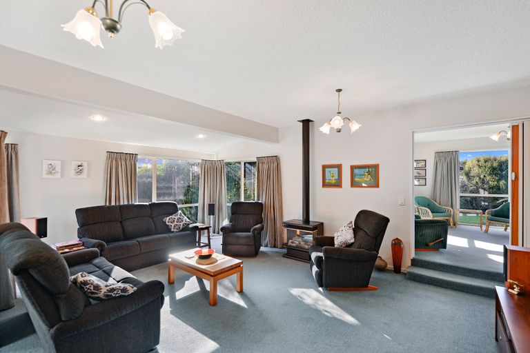 Photo of property in 1a Whaka Terrace, Huntsbury, Christchurch, 8022