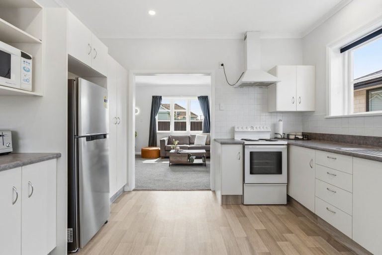 Photo of property in 5 Queen Street, Brighton, Dunedin, 9035