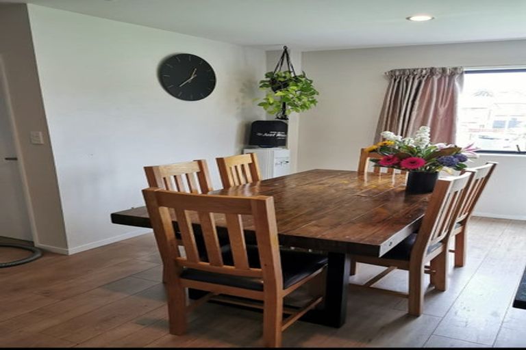 Photo of property in 13/5 Perekia Street, Albany, Auckland, 0632