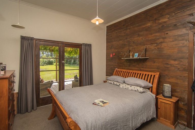 Photo of property in 381 Pareora River Road, Saint Andrews, Timaru, 7972