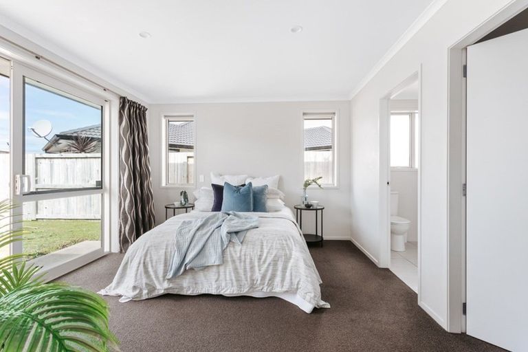 Photo of property in 7 Oka Street, Papamoa Beach, Papamoa, 3118