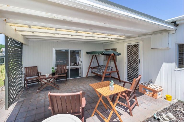 Photo of property in 38 Te Kiri Street, Himatangi Beach, Foxton, 4891