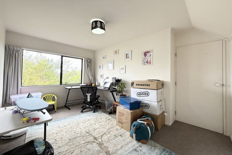 Photo of property in 1/50 Simmental Crescent, Somerville, Auckland, 2014